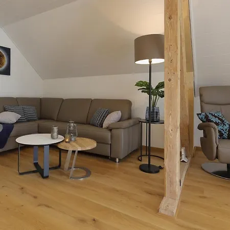 Goldener Mond Mastershausen