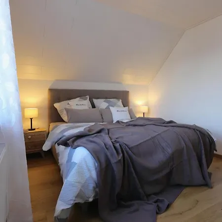 Apartman Daeschinger Der Goldene Mond *